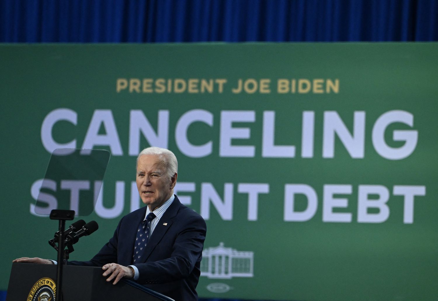 US Appeals Court Blocks Biden-Era Student Debt Relief Plan