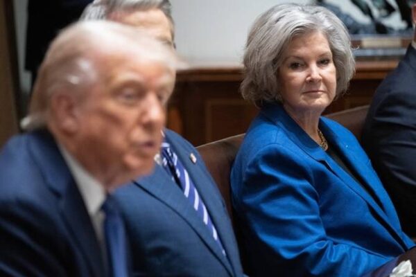 US Probes Effort to Impersonate White House Chief of Staff, WSJ Reports US Probes Effort to Impersonate White House Chief of Staff, WSJ Reports