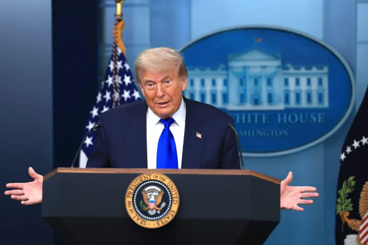 Trump Administration Shifts FEMA Staff to ICE During Hurricane Season Trump Administration Shifts FEMA Staff to ICE During Hurricane Season